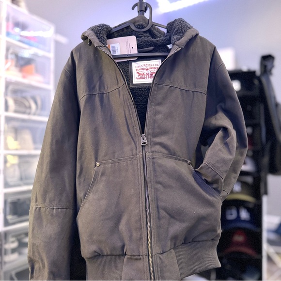 Levi's Strauss Sherpa Lined, Hooded, Canvas Jacket in Olive - Picture 1 of 5
